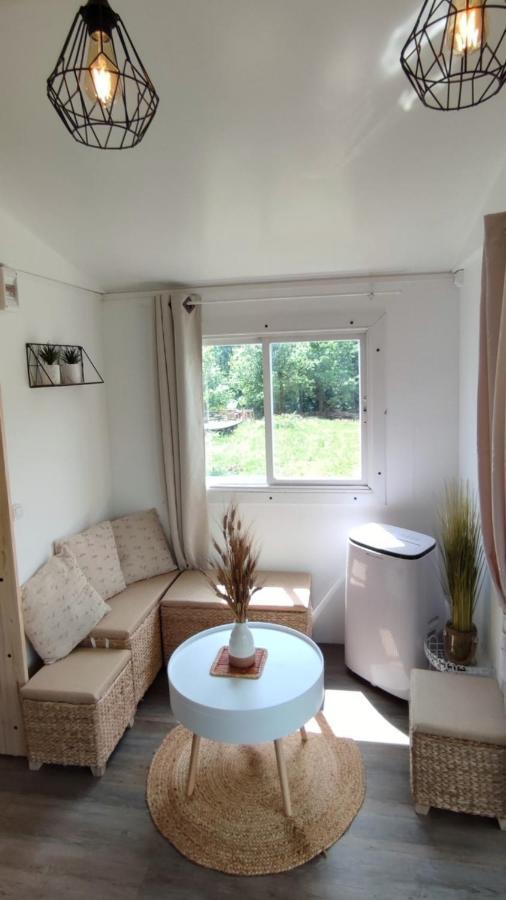 Bungalow Au Pied Du Luberon Saint-Martin-de-la-Brasque Екстериор снимка