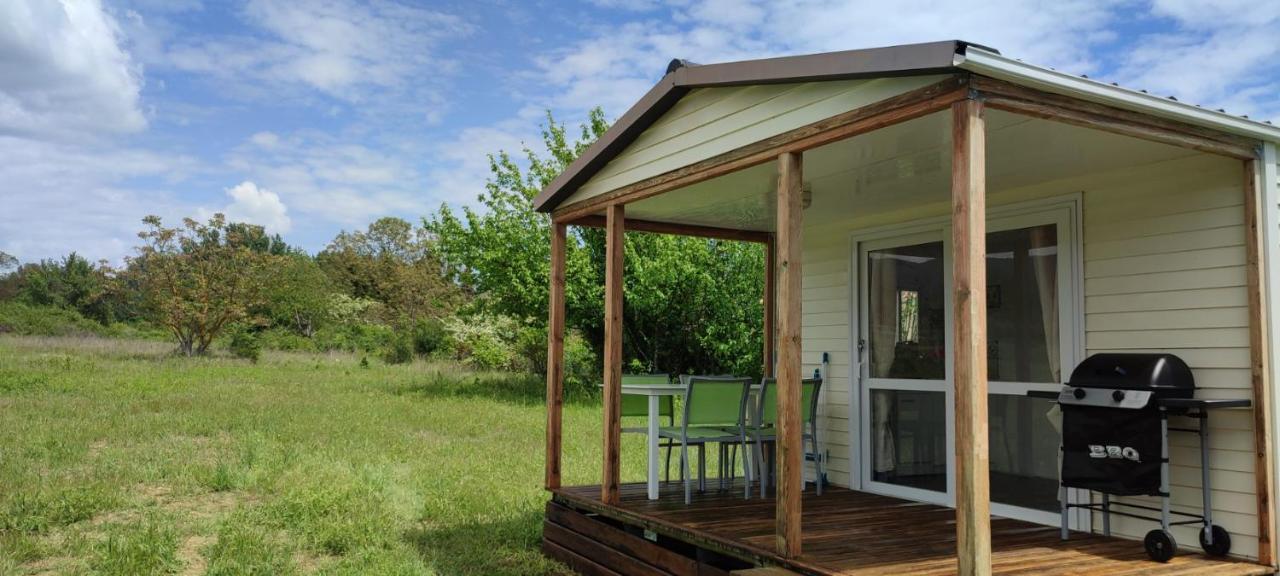 Bungalow Au Pied Du Luberon Saint-Martin-de-la-Brasque Екстериор снимка
